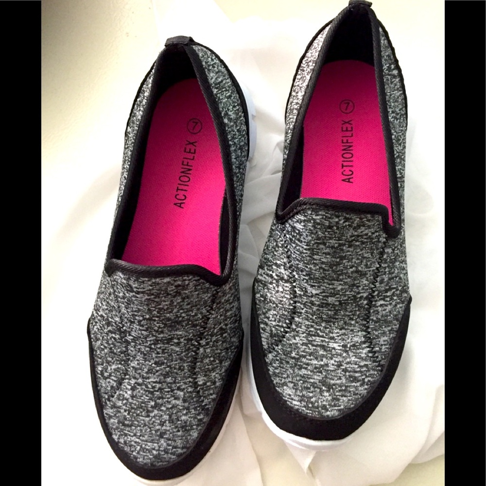 6/$25-Women’s Action Flex Slip On Shoes